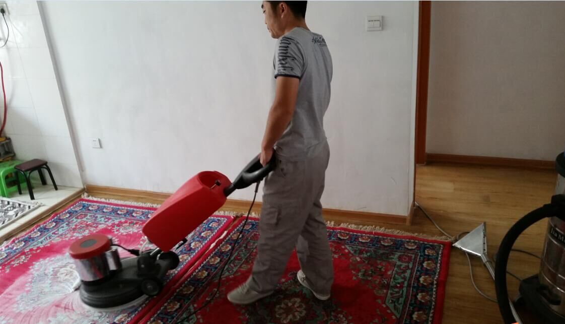 乌鲁木齐洗地毯图片